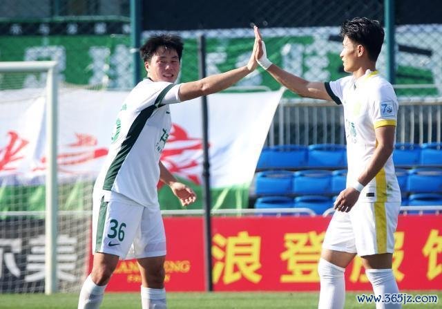 足协杯：泰山6-5三镇！两度追平 点球大战翻盘 铜梁龙2-0十人西海岸